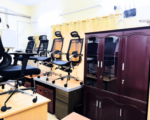 Villa, Office All Used Furniture Items